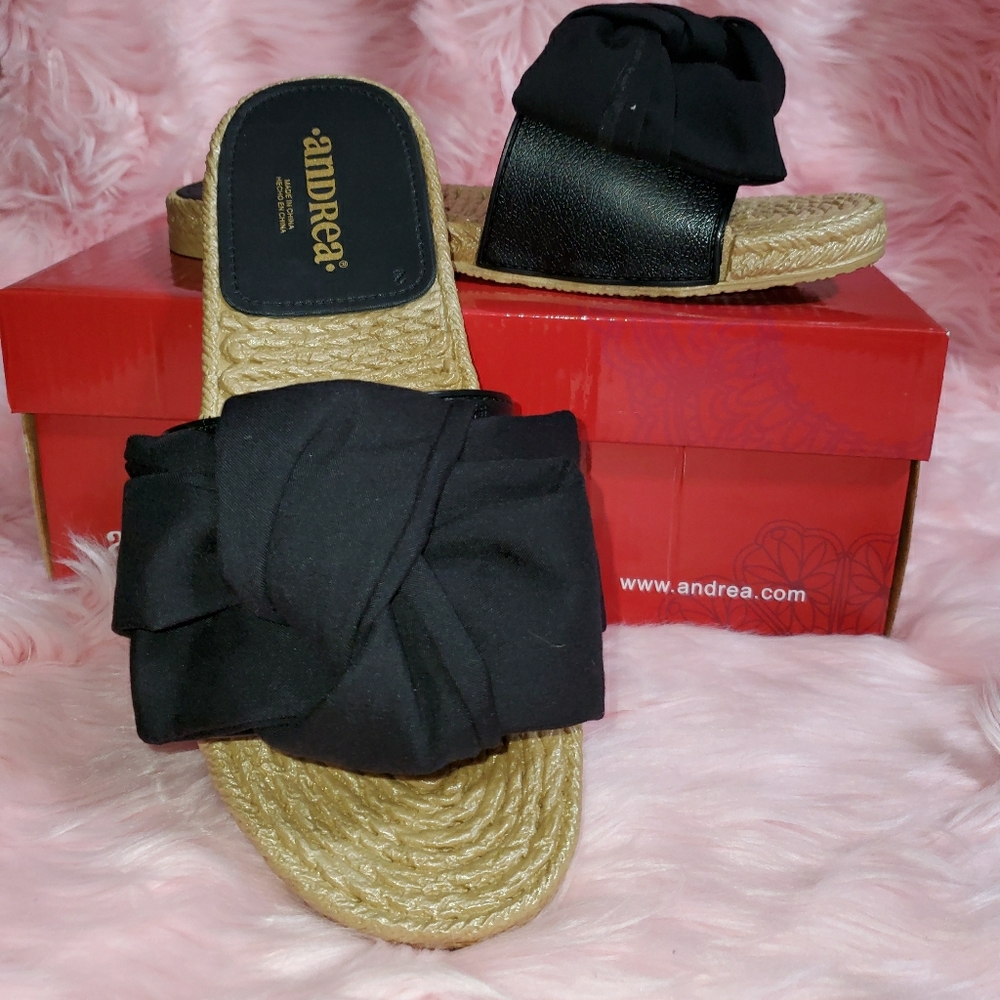 Andrea sandals